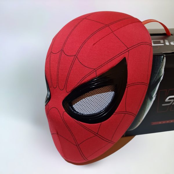 Spiderman Mask with Blinking Movable Eyes - Image 3